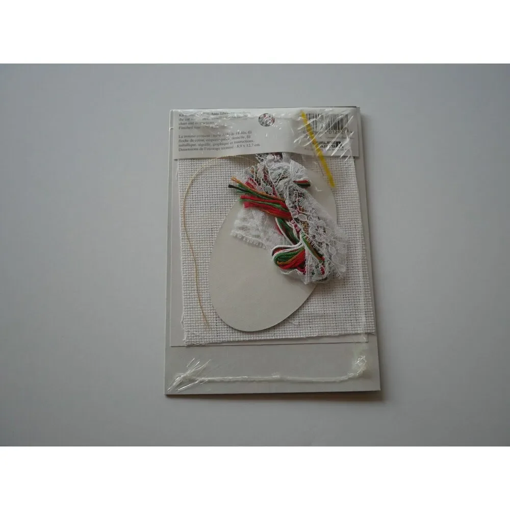 Vintage Lace Ornament Needlepoint Kit Happy Holidays 2000 Stocking NOS
